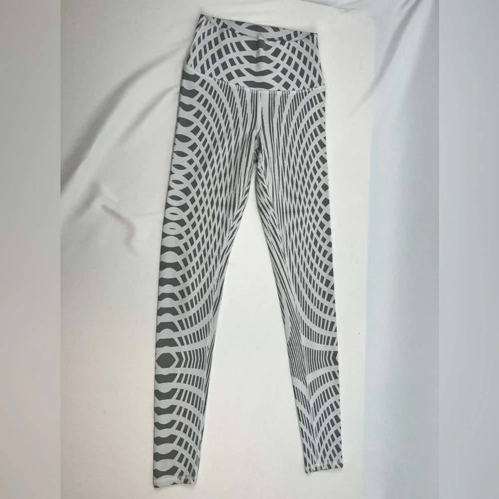 Alo Yoga High Waist Airbrush Leggings Grey White Optical Illusion Geometric 28in